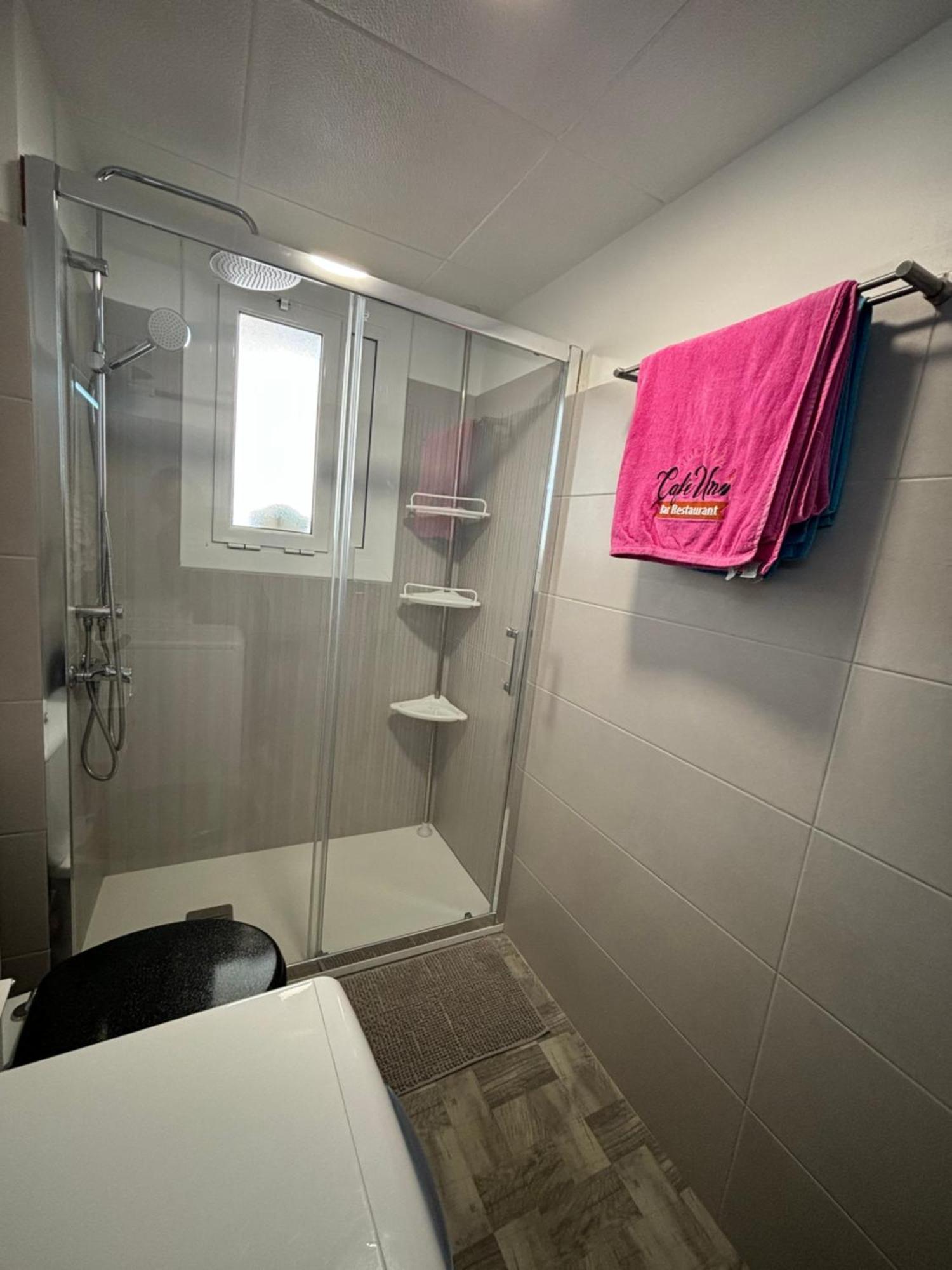 Piso Rita Apartment โรเซส ภายนอก รูปภาพ
